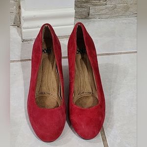 Women's Red Suede Pumps
